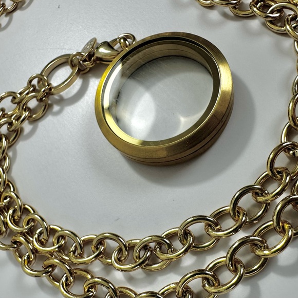 🤍Origami Owl Locket Pendant Necklace - Picture 6 of 13